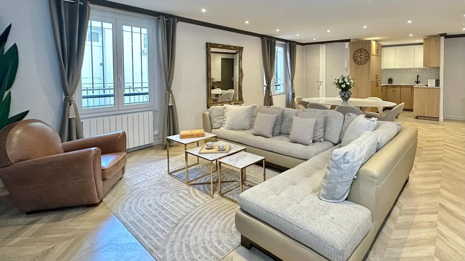 Luxury Family Getaway Near Place Vendome Párizs